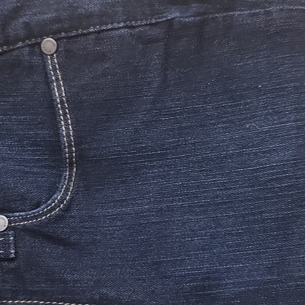 Jeans - Picture 8 of 8